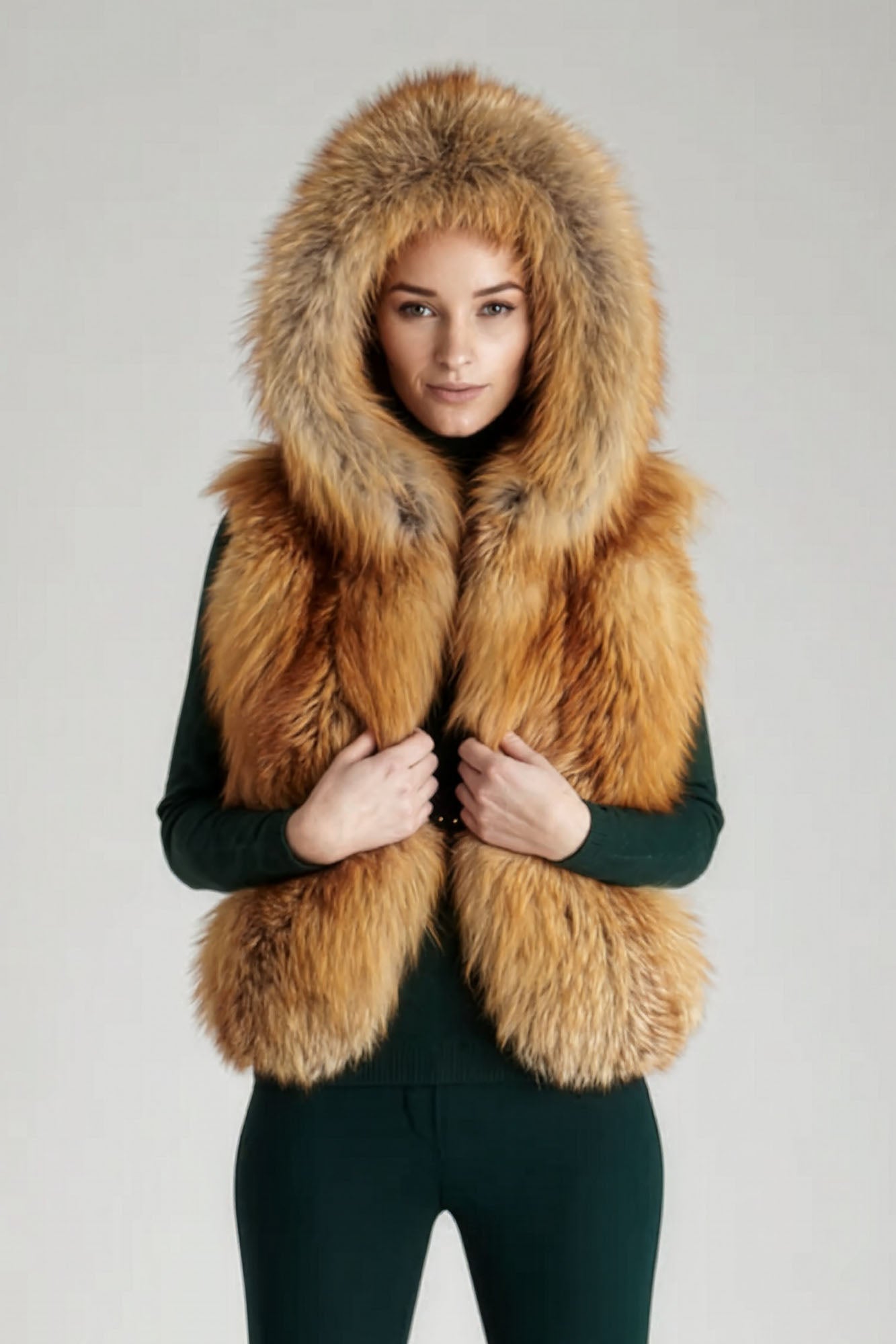 【新品タグ付】アメリ ASYMMETRY FUR VEST The Audrey - American Lynx Fur Vest with Arctic Fox Fur Trim