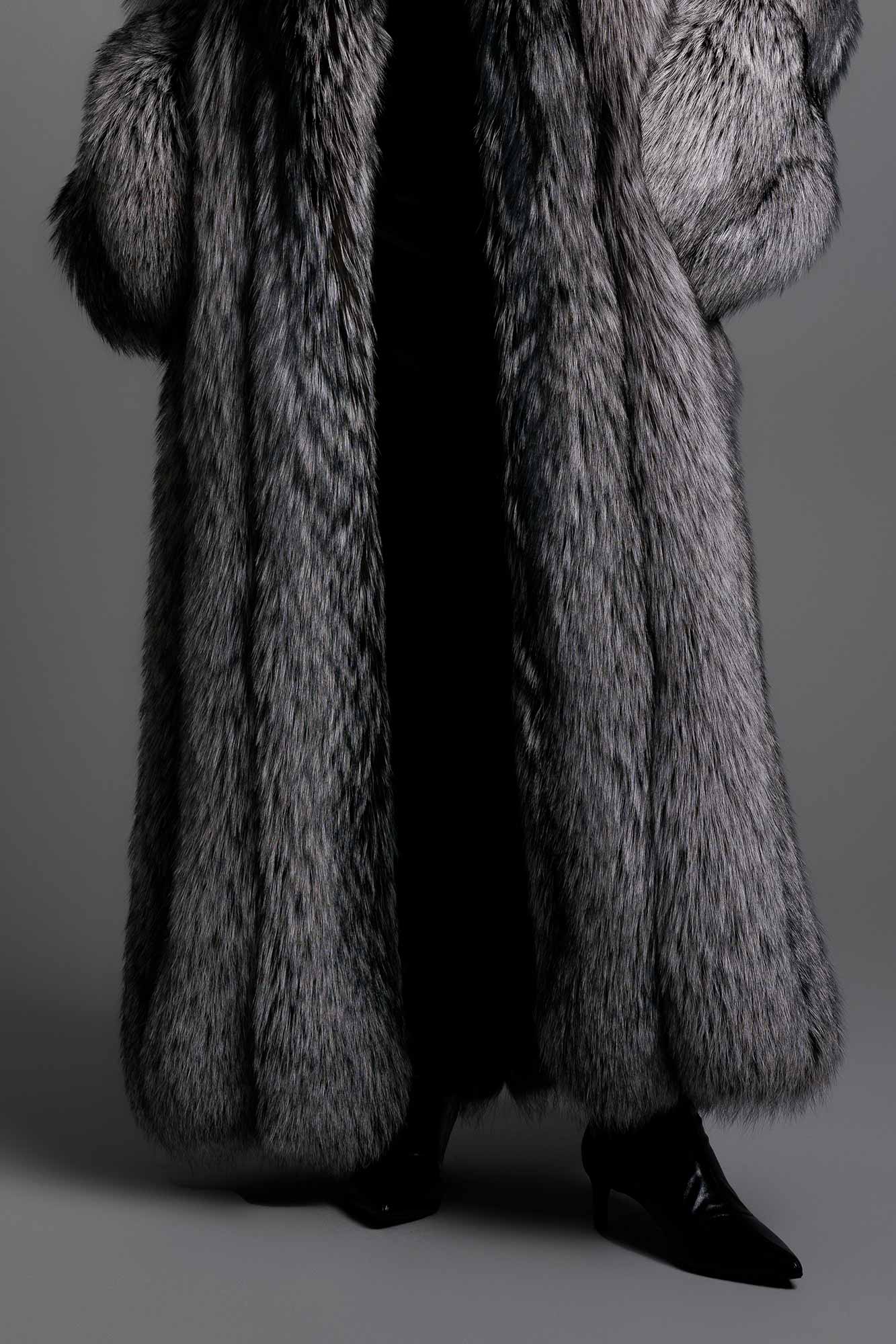 Lana Silver Fox Fur Coat – GK Furs