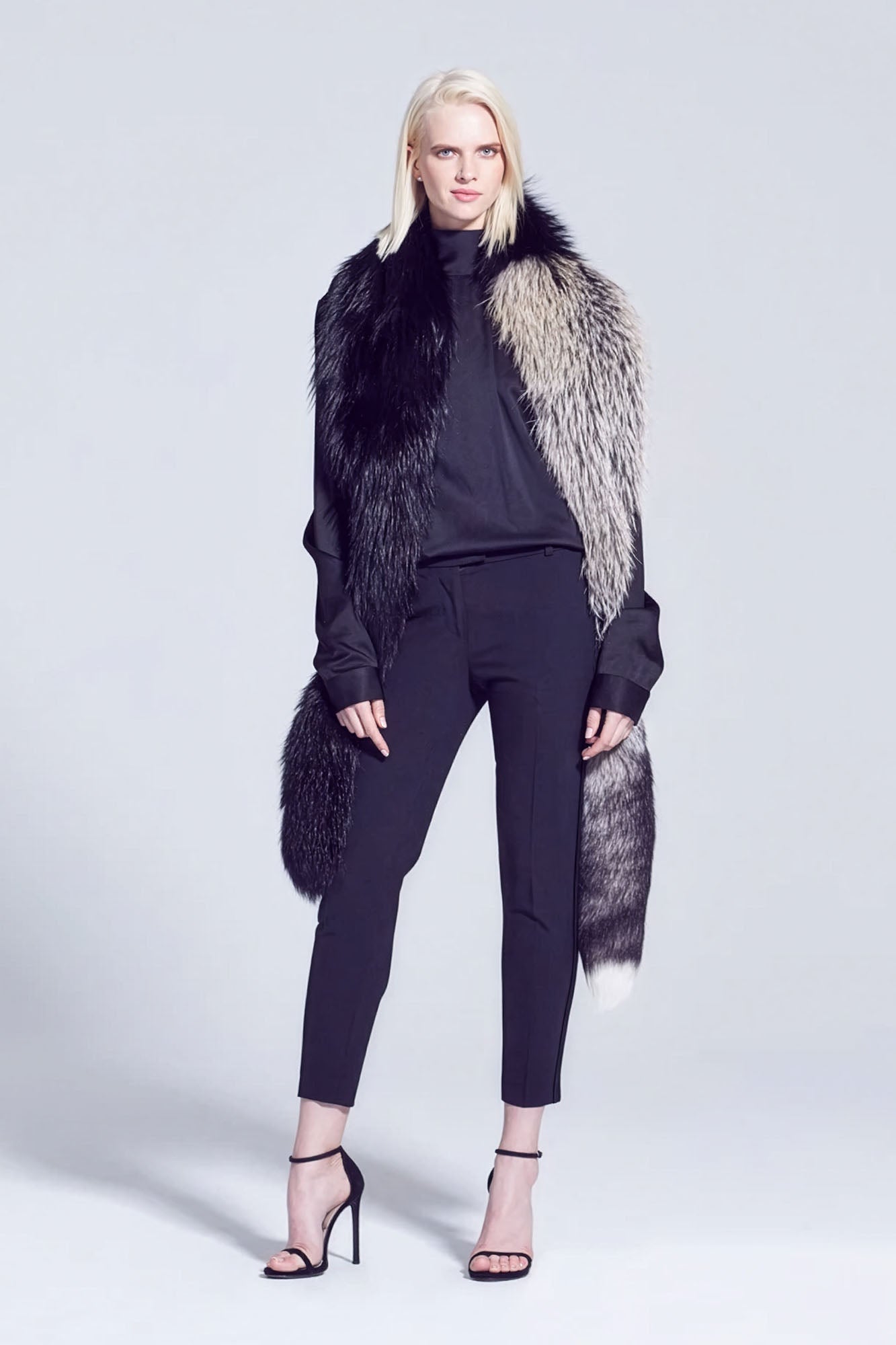 Veronica Fox Fur Scarf – GK Furs