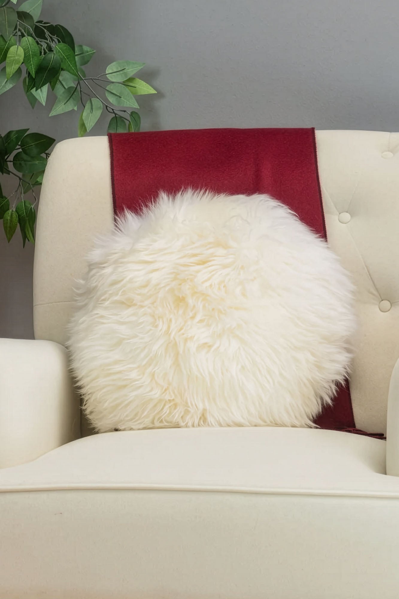 Natural White Shearling Fur Pillow – GK Furs