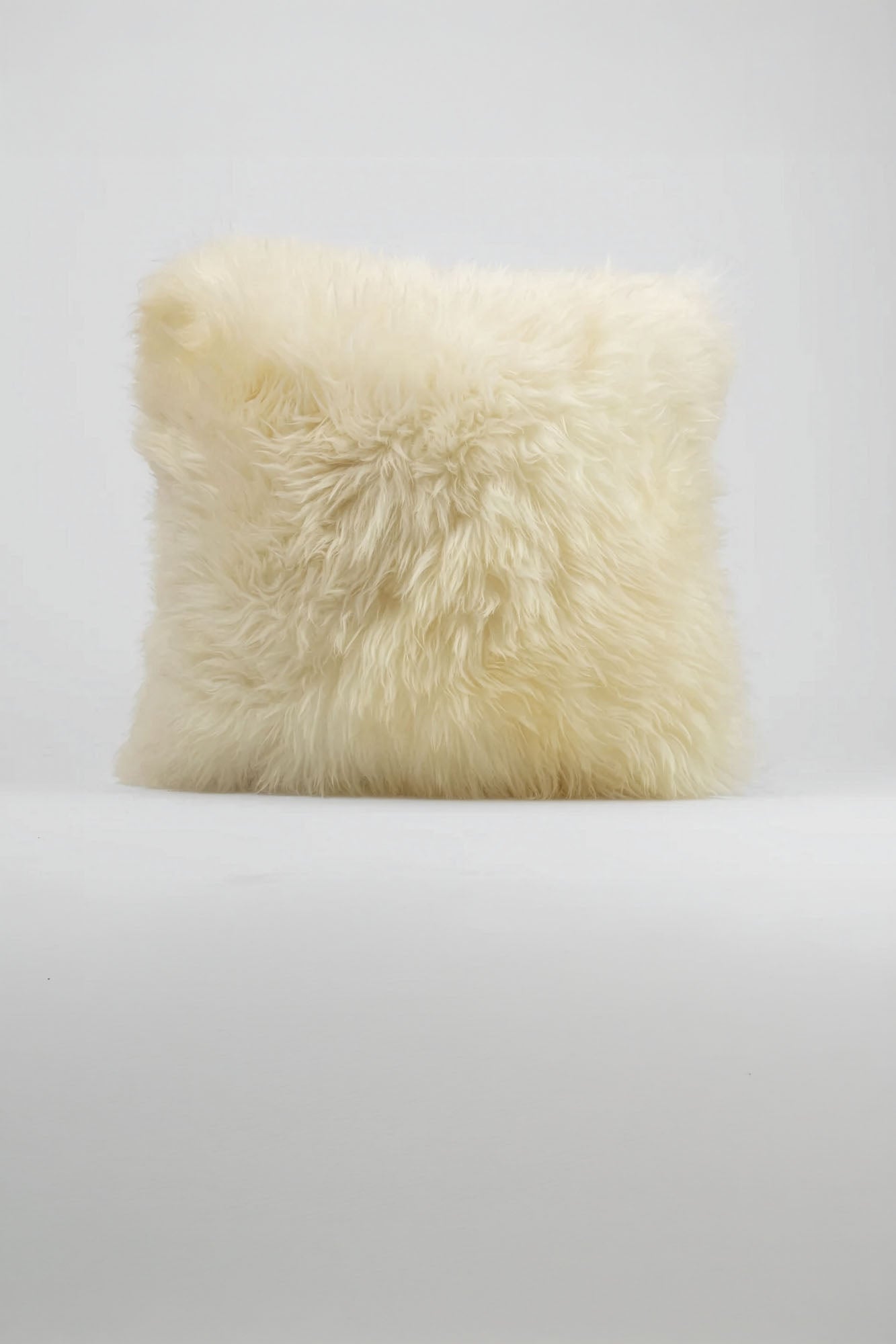Natural White Shearling Fur Pillow – GK Furs