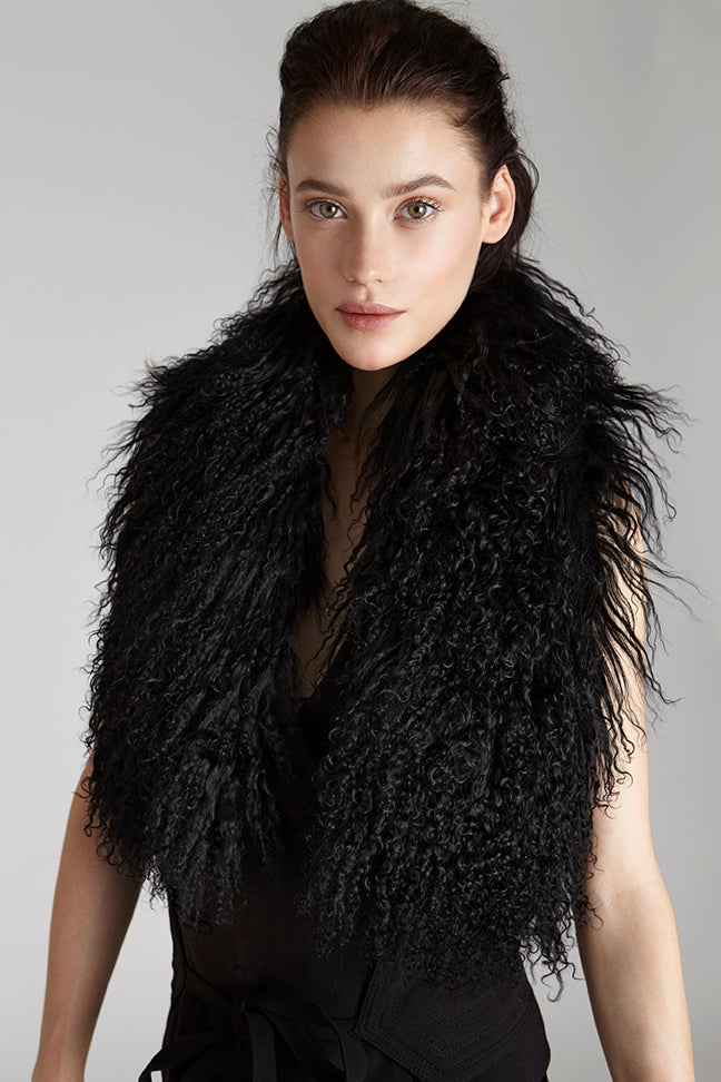 Milani Black Lamb Scarf – GK Furs