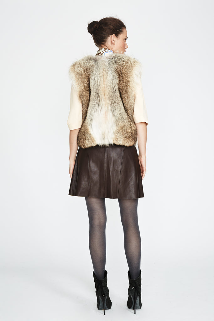 Cropped Style Short Coyote Fur Vest with Pockets back side detail 