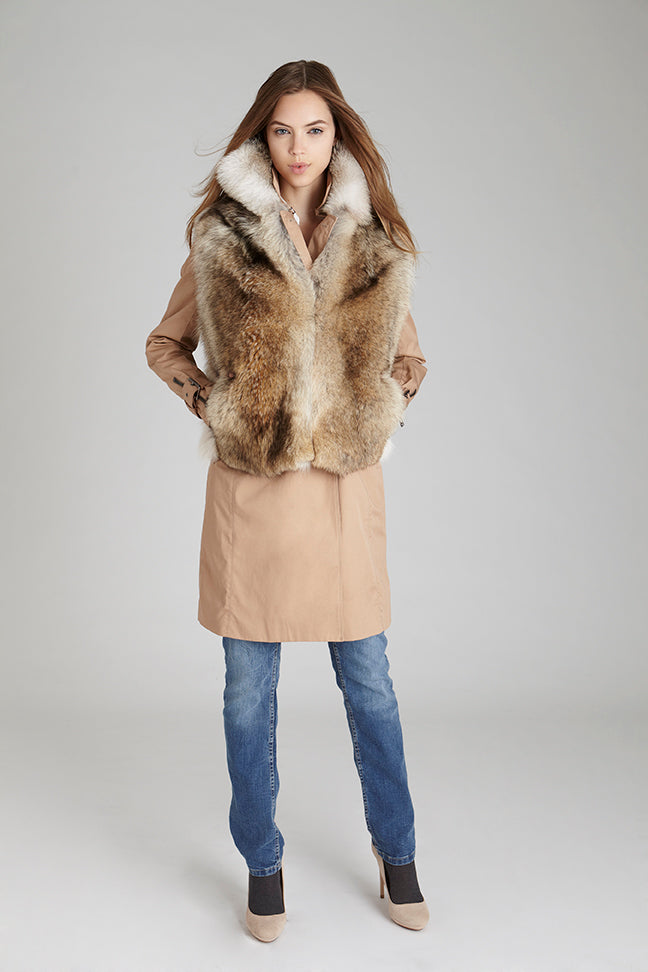 coyote fur zipper vest with collar and slit pockets styled with jeans