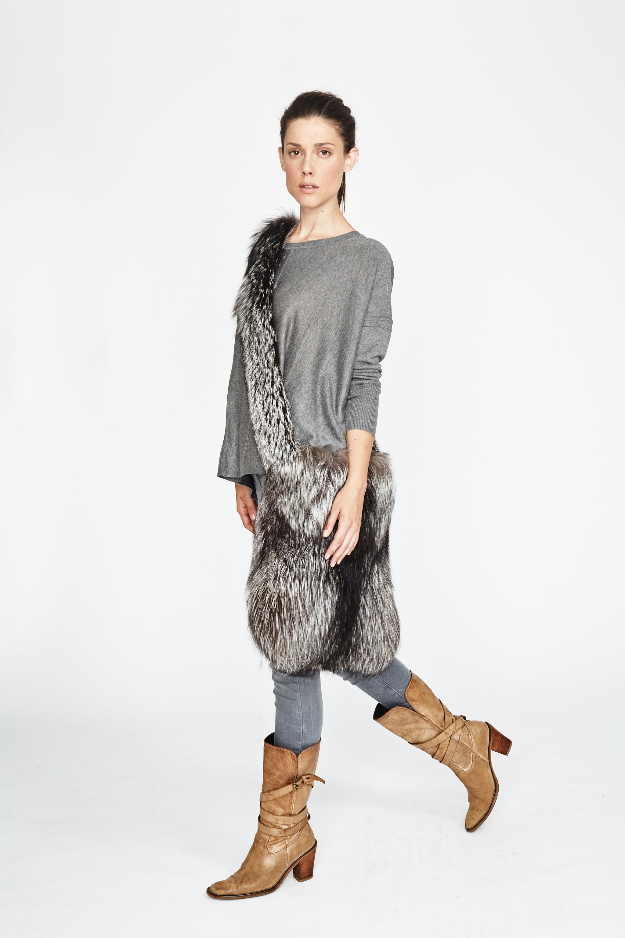 Silver Fox Fur Sling Bag – GK Furs
