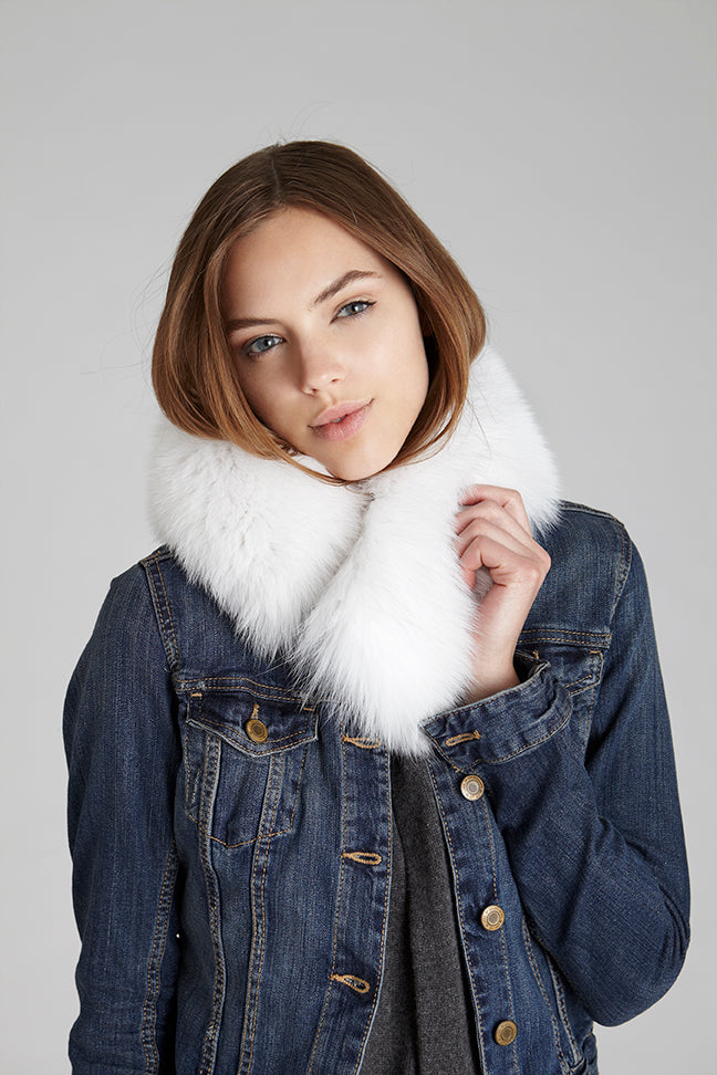 Windsor White Fox Fur Collar – GK Furs - Main Image